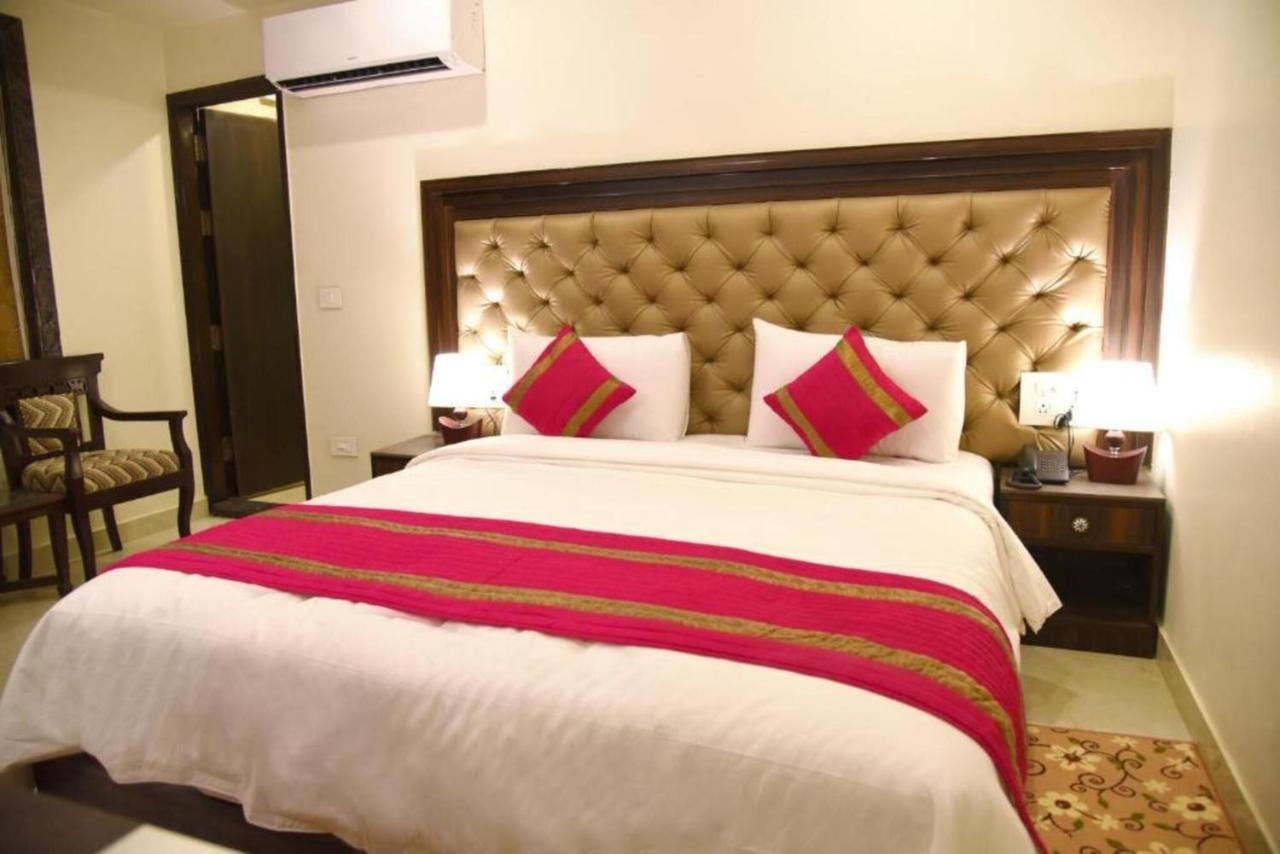 Staybook Hotel Atlanta New Delhi Railway Station Paharganj Luaran gambar