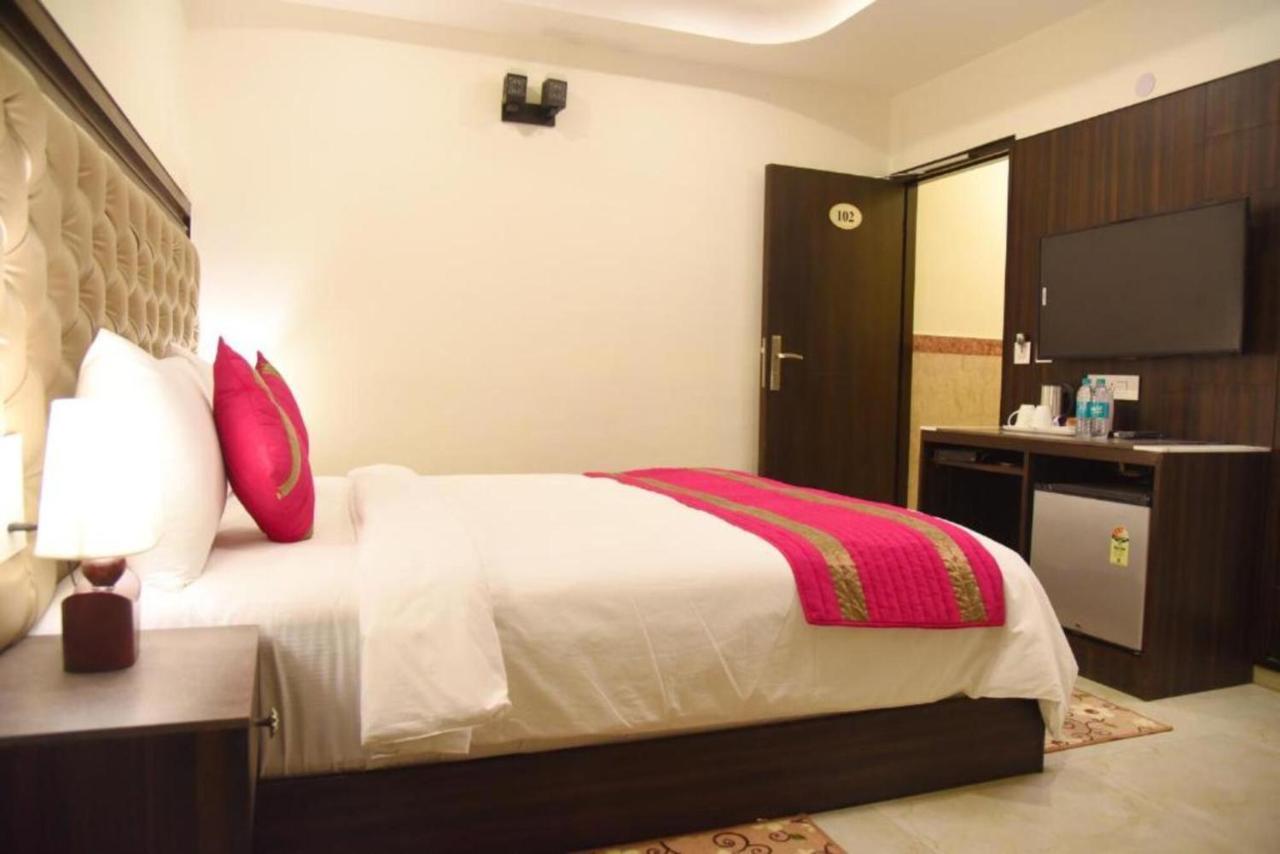 Staybook Hotel Atlanta New Delhi Railway Station Paharganj Luaran gambar